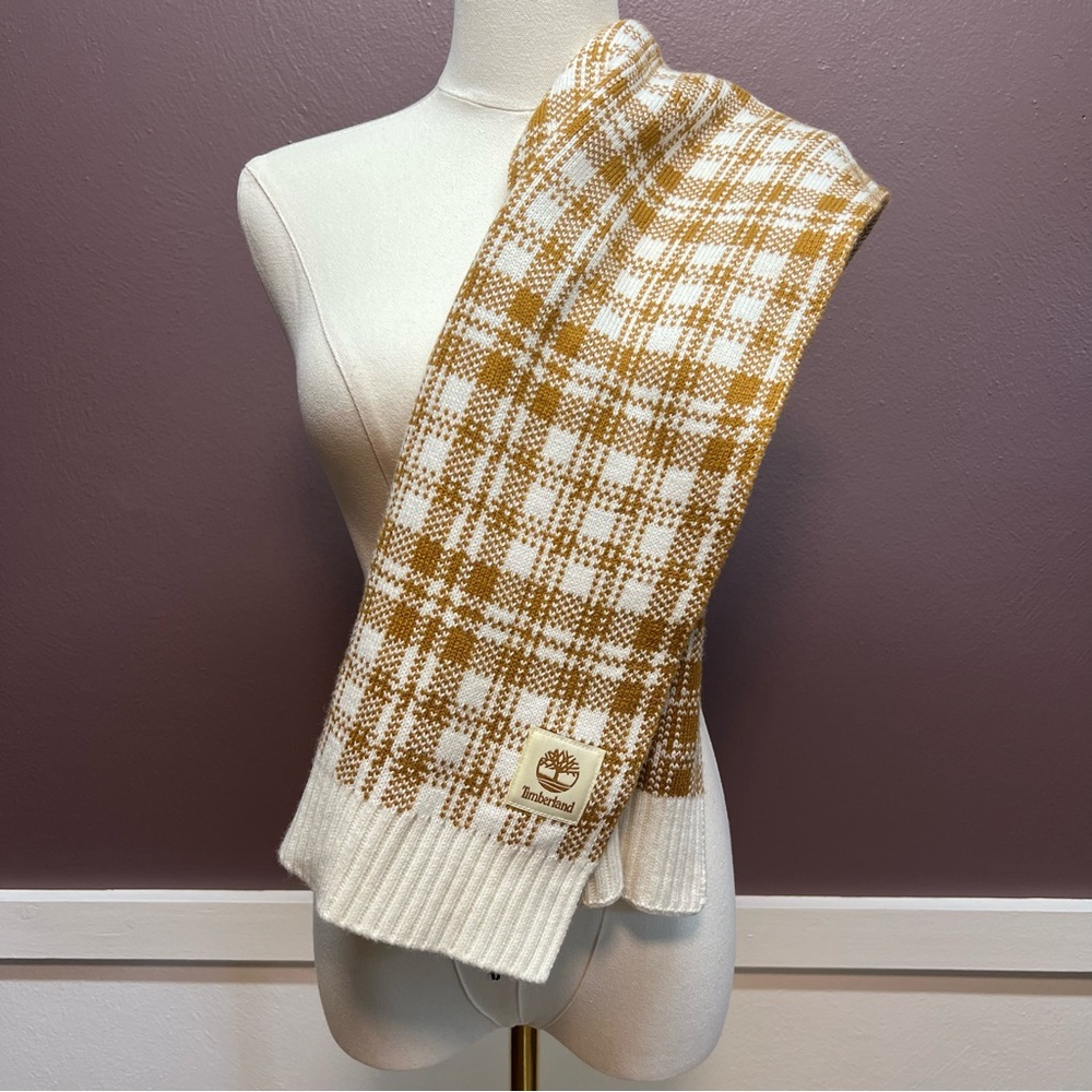 Timberland Checkered Scarf in Cream and Brown